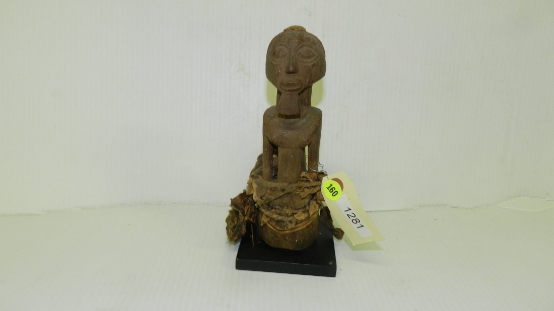 1281) African hand carved Songye half figure on stand 8: 1281) African hand carved Songye half figure on stand 8 1/2
