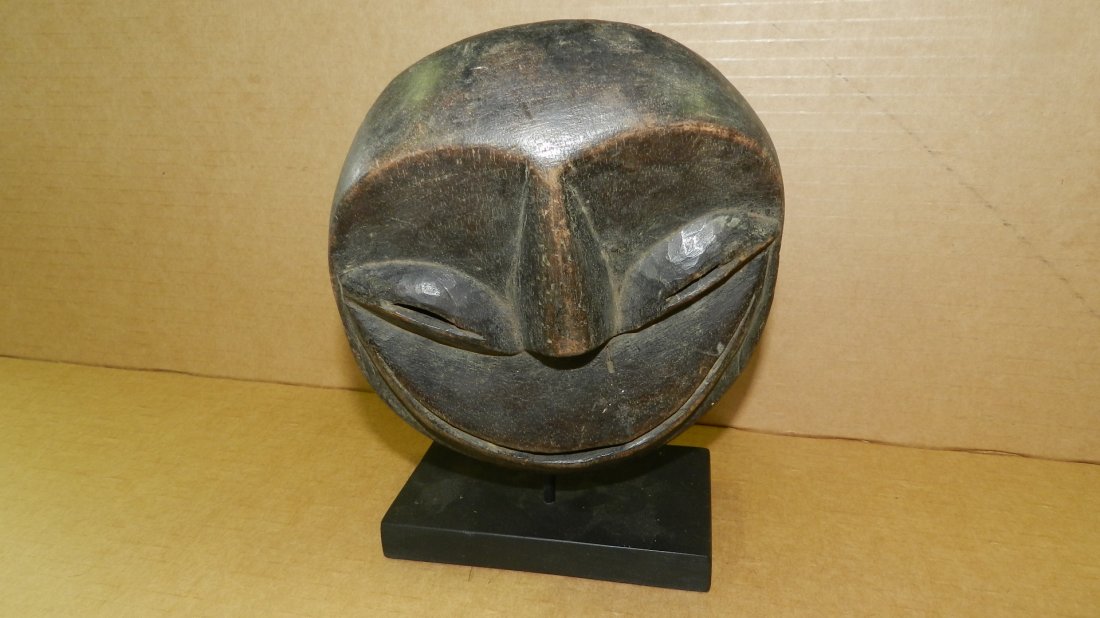5317) Small Central African carved mask on stand. 7: 5317) Small Central African carved mask on stand. 7 1/2" w/stand