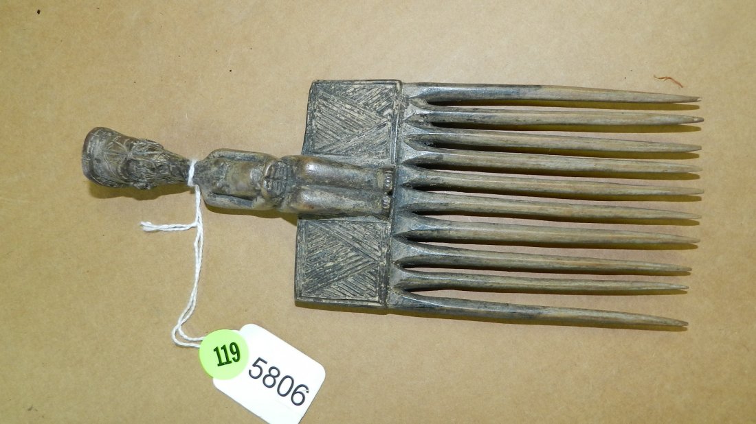 5806) African hand carved Chokwe Comb DR Congo 8 1/2 x: 5806) African hand carved Chokwe Comb DR Congo 8 1/2 x 3 3/4