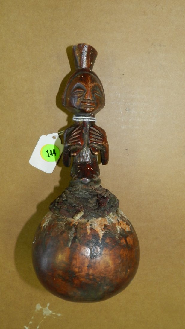 5335) African Luba gourd with female half-figure atop: 5335) African Luba gourd with female half-figure atop DR Congo, 8 1/2