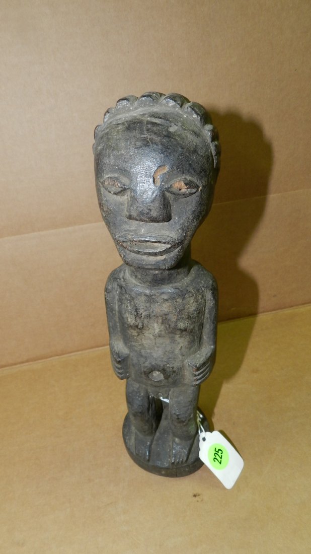 4114)African carved Sitting female, from Tanzania 11": 4114)African carved Sitting female figure, from Tanzania. 11"