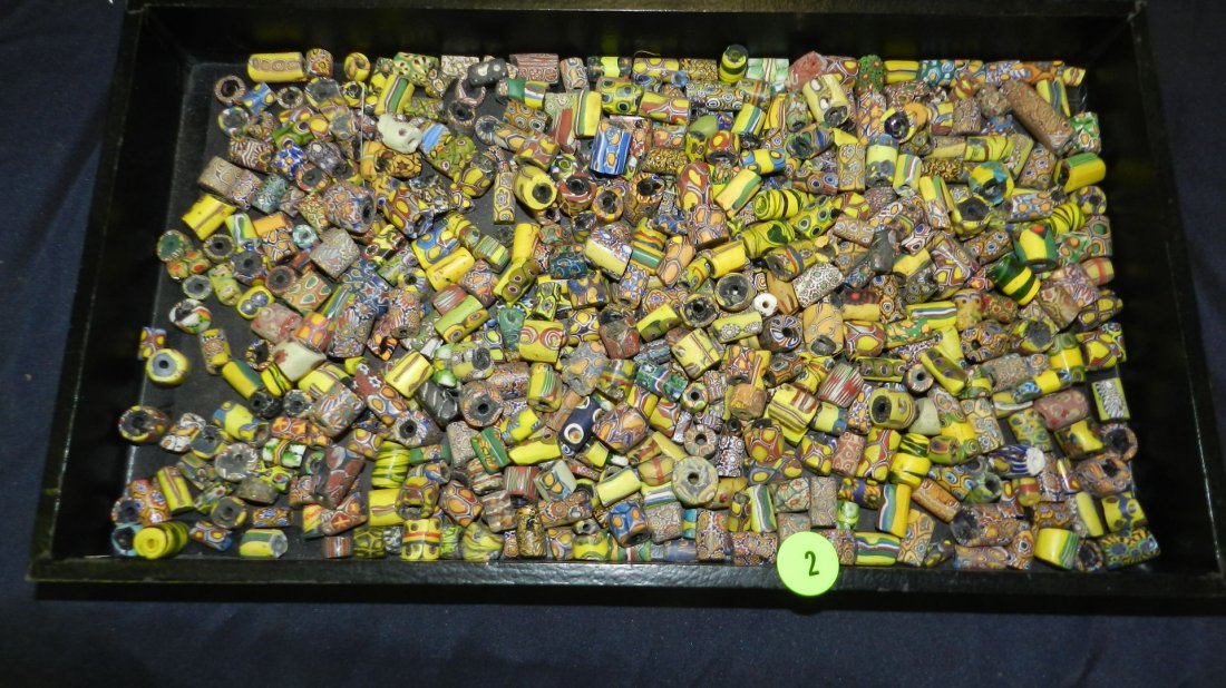 B) nice tray of African trade beads (loose) no tray: B) nice tray of African trade beads (loose) no tray