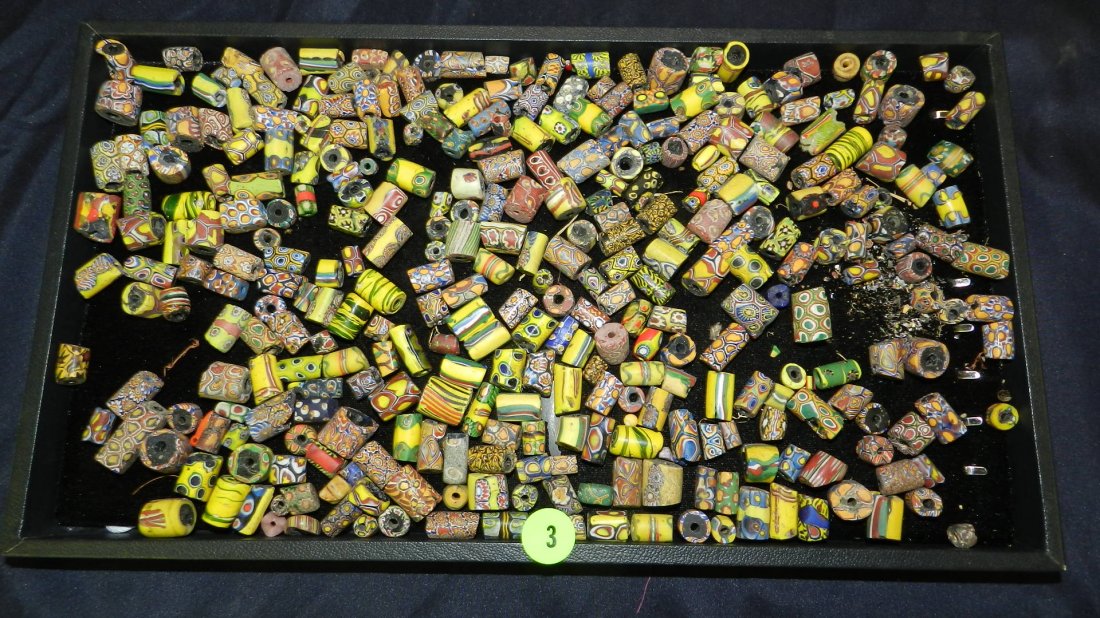B) nice tray of African trade beads (loose) no tray: B) nice tray of African trade beads (loose) no tray
