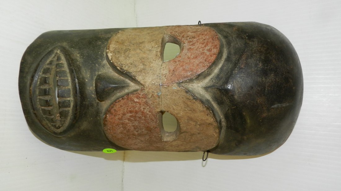 2165) Carved African face mask, Central Africa, 13 x 7: 2165) Carved African face mask, Central Africa, 13 x 7 x 3