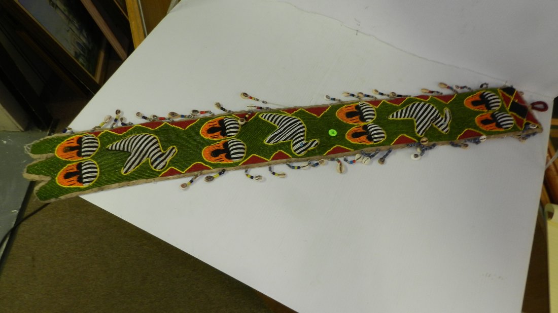 8001.10) nice African handmade Yoruba beaded ornament,: 8001.10) nice African handmade Yoruba beaded ornament, sash, Nigeria