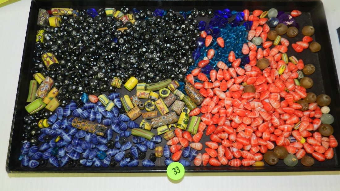 B) nice tray of African trade beads (loose) no tray: B) nice tray of African trade beads (loose) no tray
