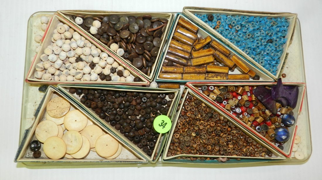 B) nice tray of African trade beads (loose) no tray: B) nice tray of African trade beads (loose) no tray