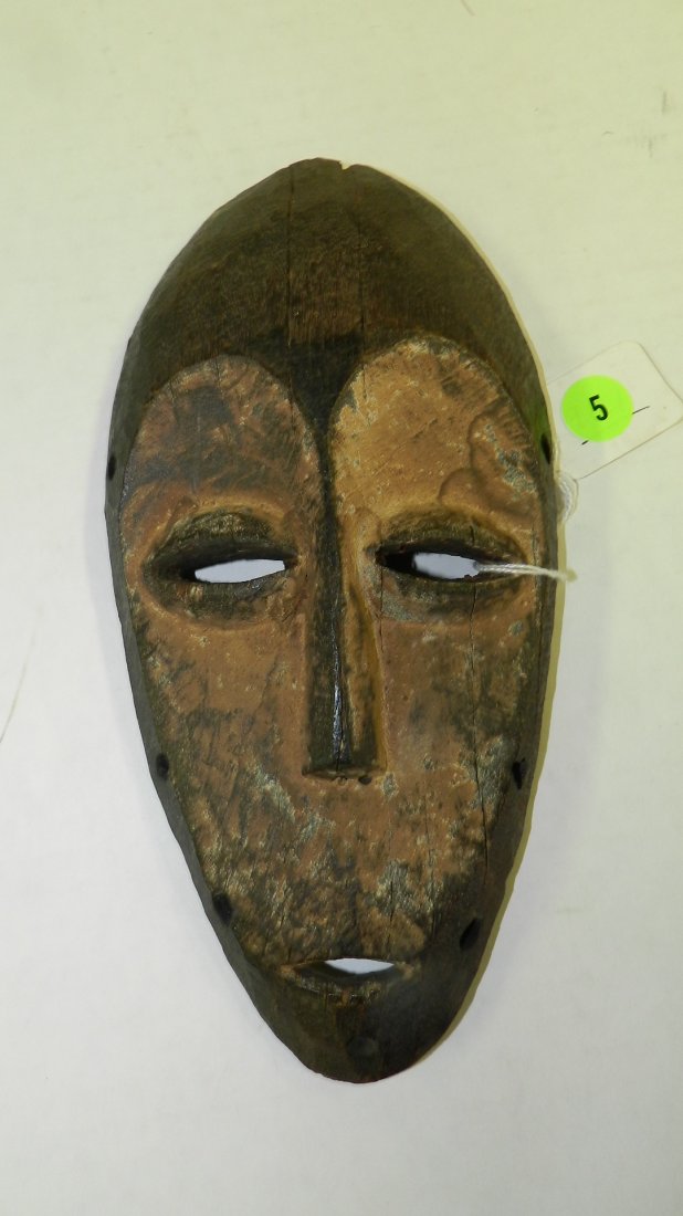 9121) African carved Lega Maskette, from DR Congo. 9 x: 9121) African carved Lega Maskette, from DR Congo. 9 x 5