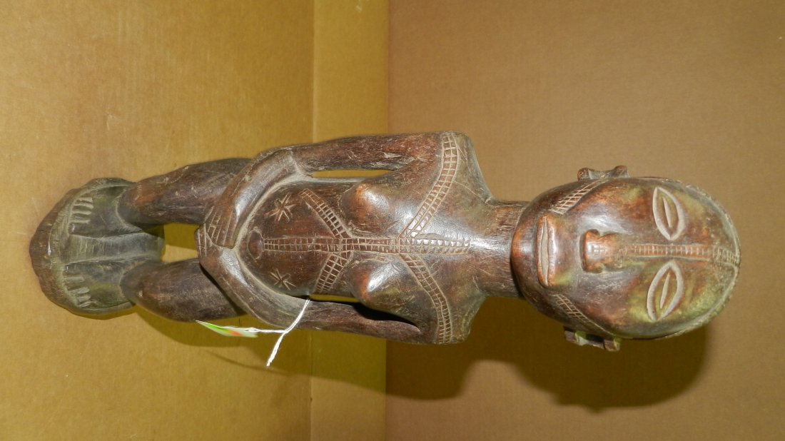 4112) Central African standing female figure, from DR C: 4112) Central African standing female figure, from DR Congo. 19"