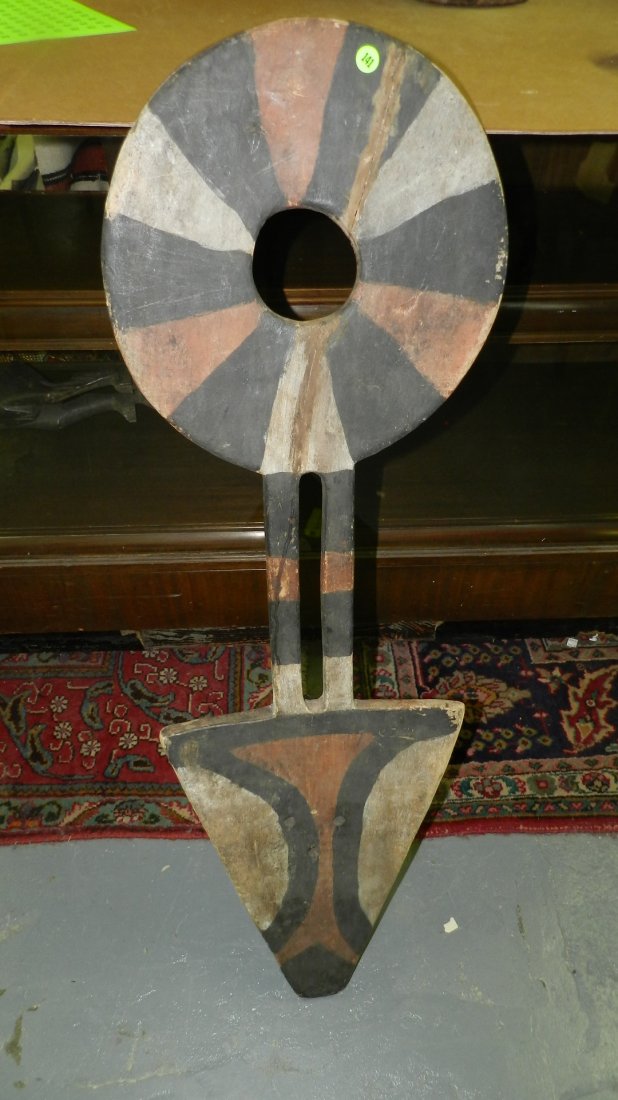 6646) African carved Nafana Bedu dance mask, from Ivory: 6646) African carved Nafana Bedu dance mask, from Ivory Coast. Has split. 46 x 15