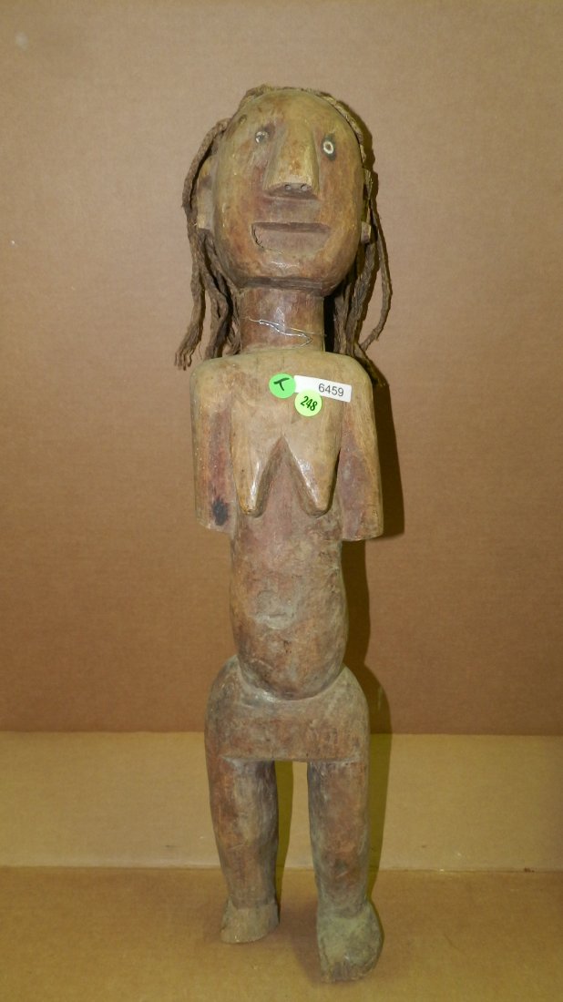 6459) East African carved female standing figure. 27": 6459) East African carved female standing figure. 27"