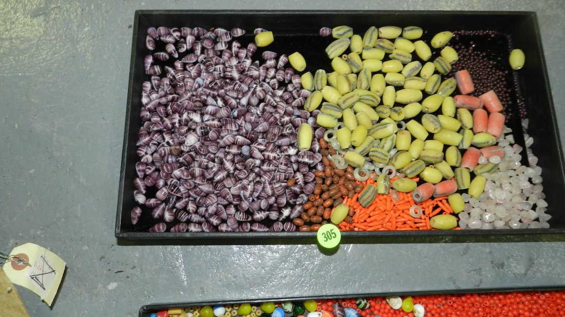 B) tray of African trade beads, various sizes, styles,: B) tray of African trade beads, various sizes, styles, materials, NO tray