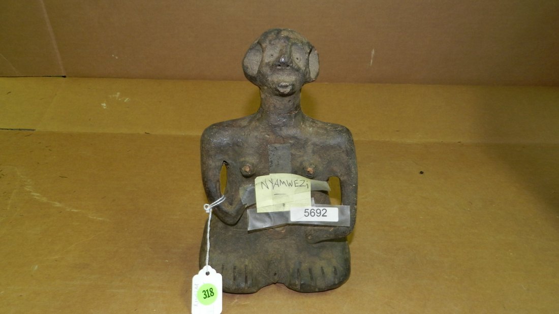 5692) handmade Female East African clay figure Nyamwezi: 5692) handmade Female East African clay figure Nyamwezi Tanzania 9 1/2, neck repaired