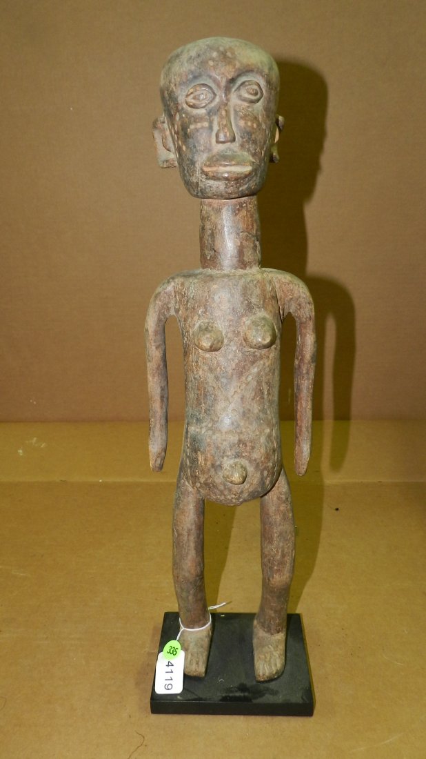 4119) East African standing female figure 22": 4119) East African standing female figure 22"