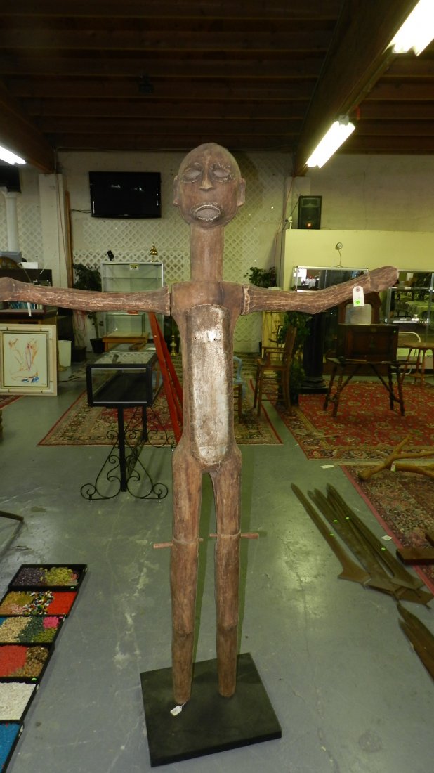 1508) massive carved East African composite figure with: 1508) massive carved East African composite figure with removable arms. Sukuma, Tanzania 81 x 54