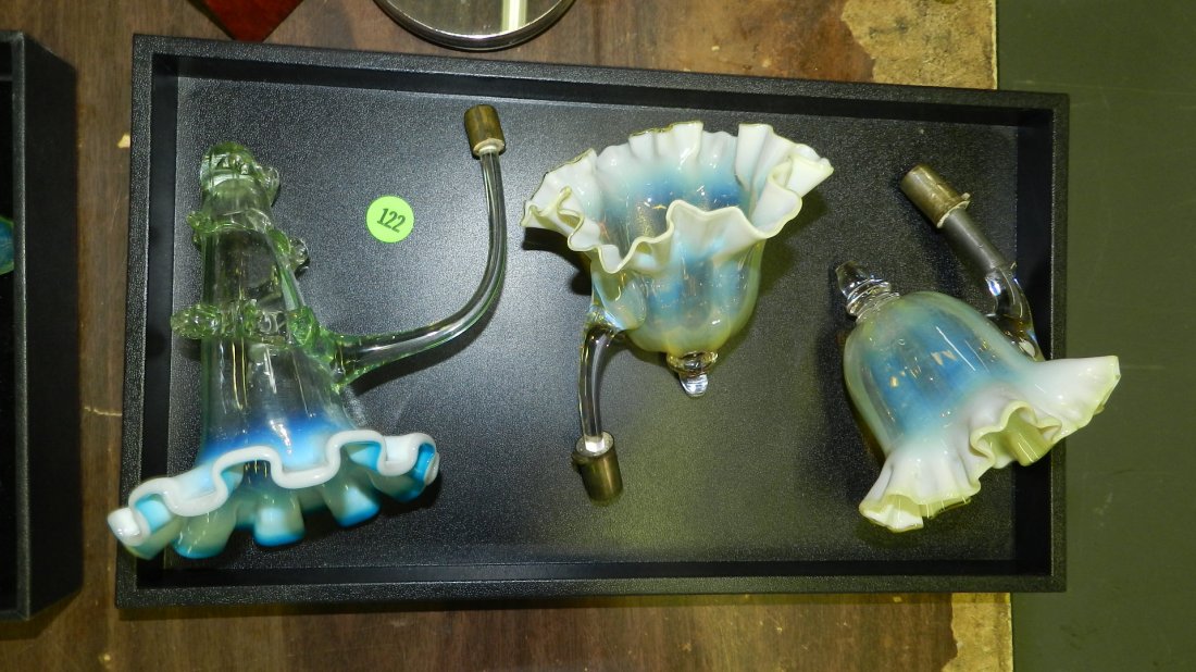 tray of antique art glass epergne flowers / baskets (no: tray of antique art glass epergne flowers / baskets (no tray)