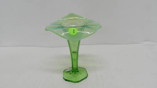 Vintage Opalescent green glass vase, COND VG