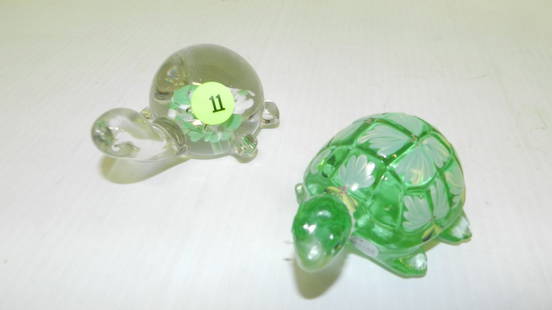 2 piece glass turtle paperweights, COND VG: 2 piece glass turtle paperweights, COND VG