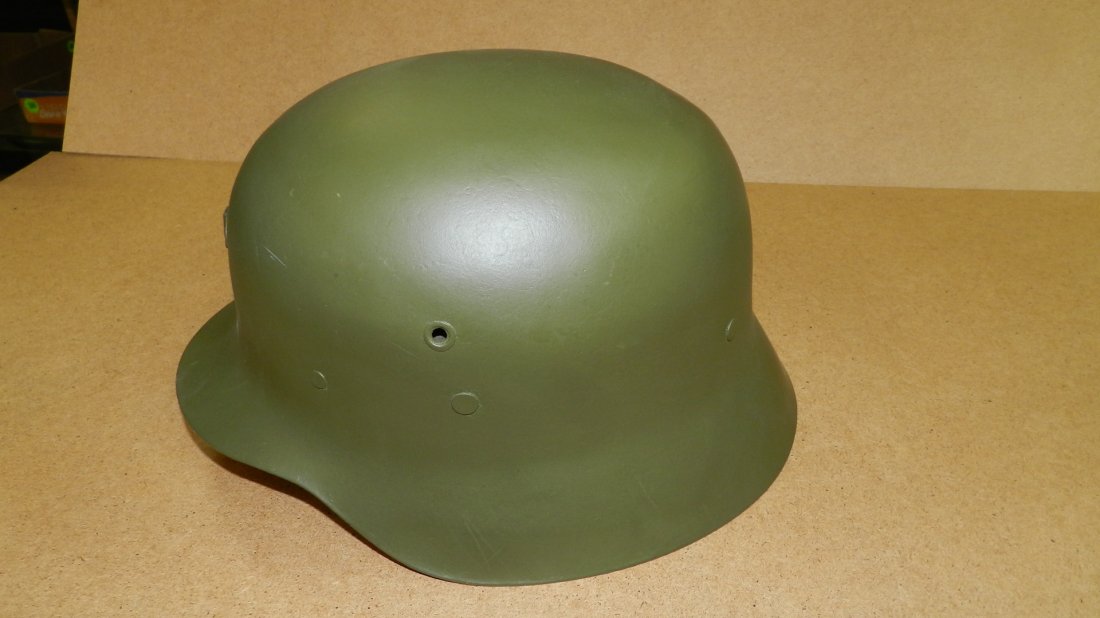 Vintage WW2? German made Spanish civil war helmet: Vintage WW2? German made Spanish civil war helmet