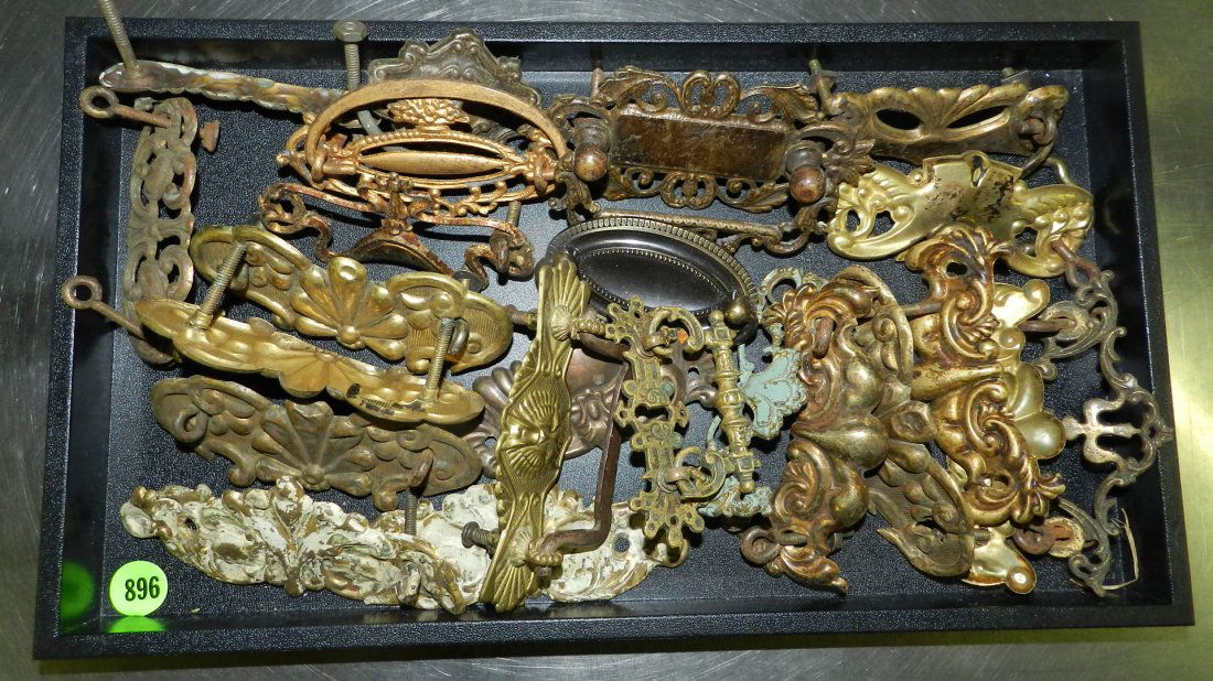 tray of antique / vintage hardware (no tray): tray of antique / vintage hardware (no tray)