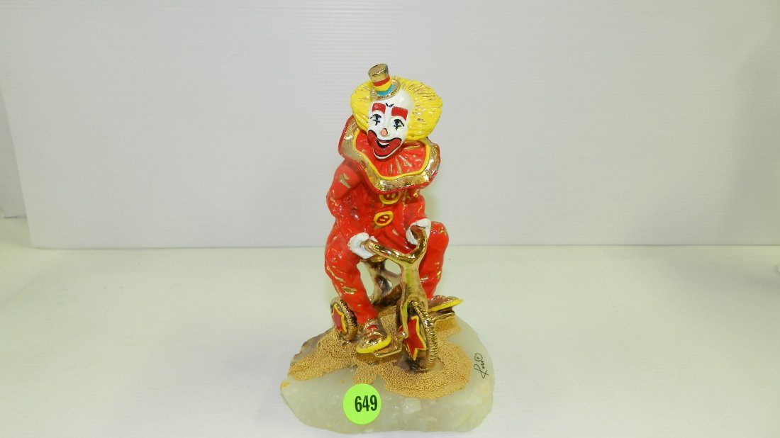 Original signed Ron Lee Clown Figurine / sculpture on: Original signed Ron Lee Clown Figurine / sculpture on marble base on trike