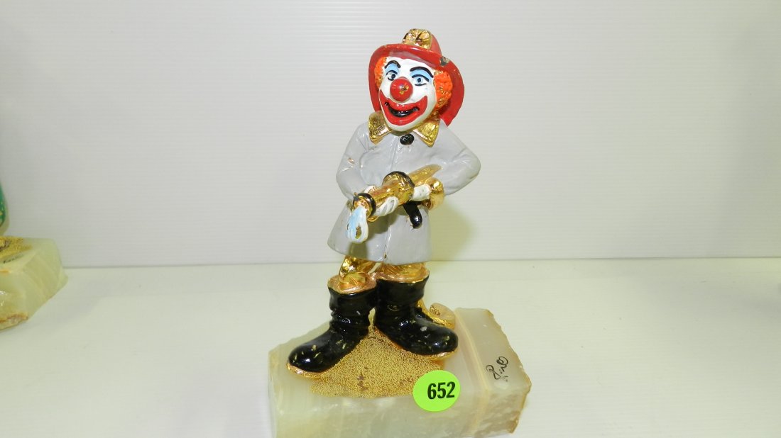 Original signed Ron Lee Clown Figurine / sculpture on: Original signed Ron Lee Clown Figurine / sculpture on marble base fireman