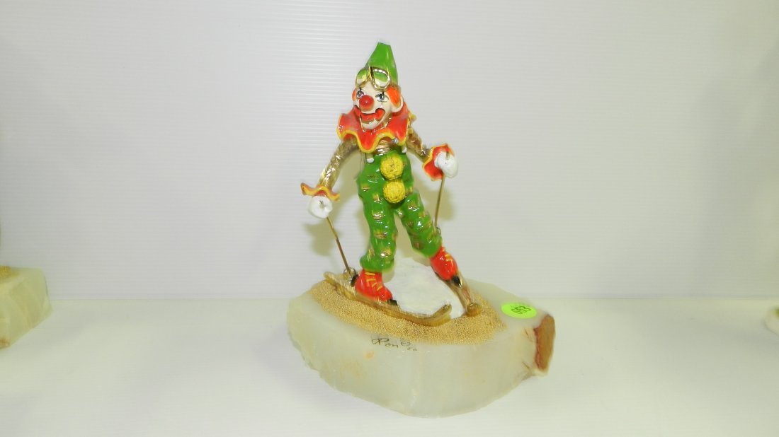 Original signed Ron Lee Clown Figurine / sculpture on: Original signed Ron Lee Clown Figurine / sculpture on marble base skier (cap as seen)