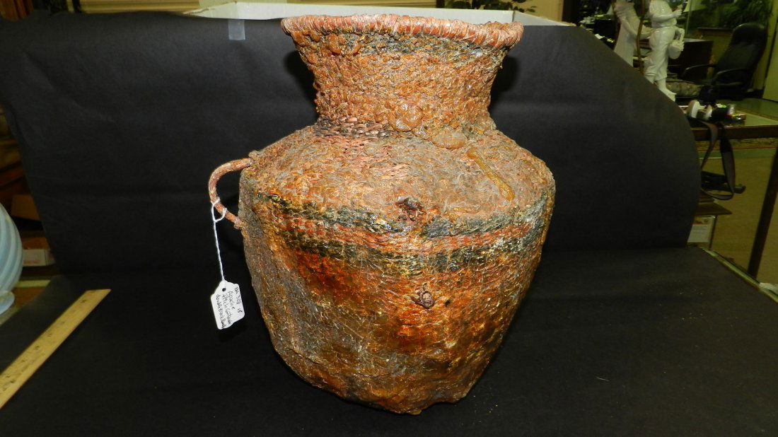 Original hand woven Native American basket, Apache: Original hand woven Native American basket, Apache pitch container with double black bands