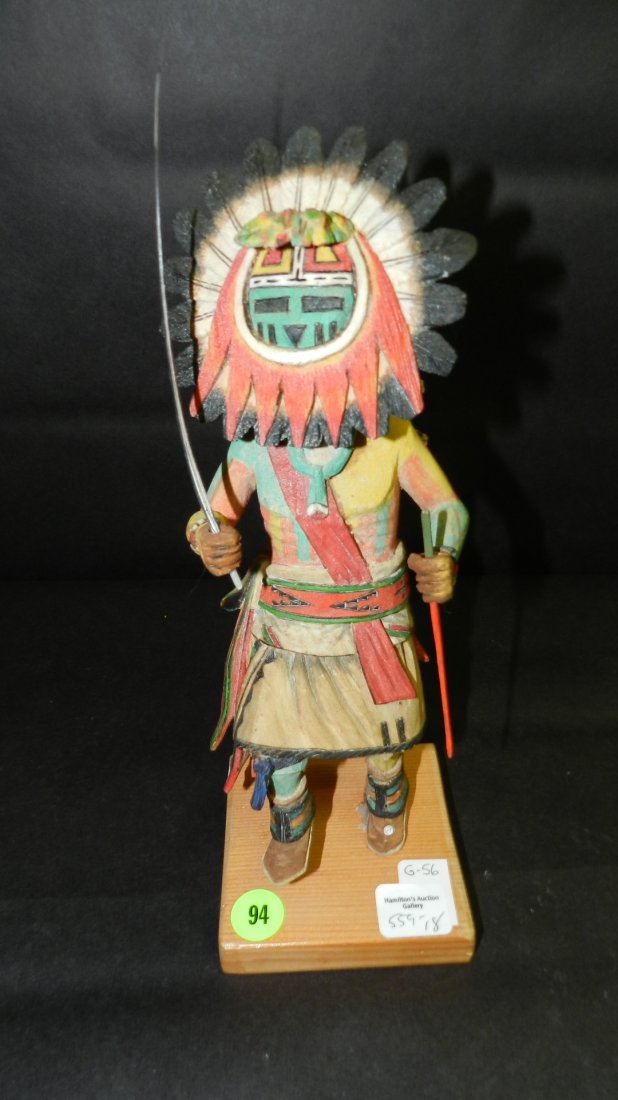 Hand carved and painted Native American Kachina doll: Hand carved and painted Native American Kachina doll dancer