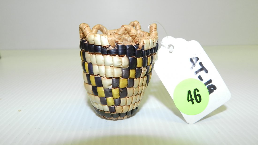 Vintage Native American hand woven basket Yakima mini ,: Vintage Native American hand woven basket Yakima mini , by Nettie Kuneki, COND VG, 2 1/2 x 2 1/2