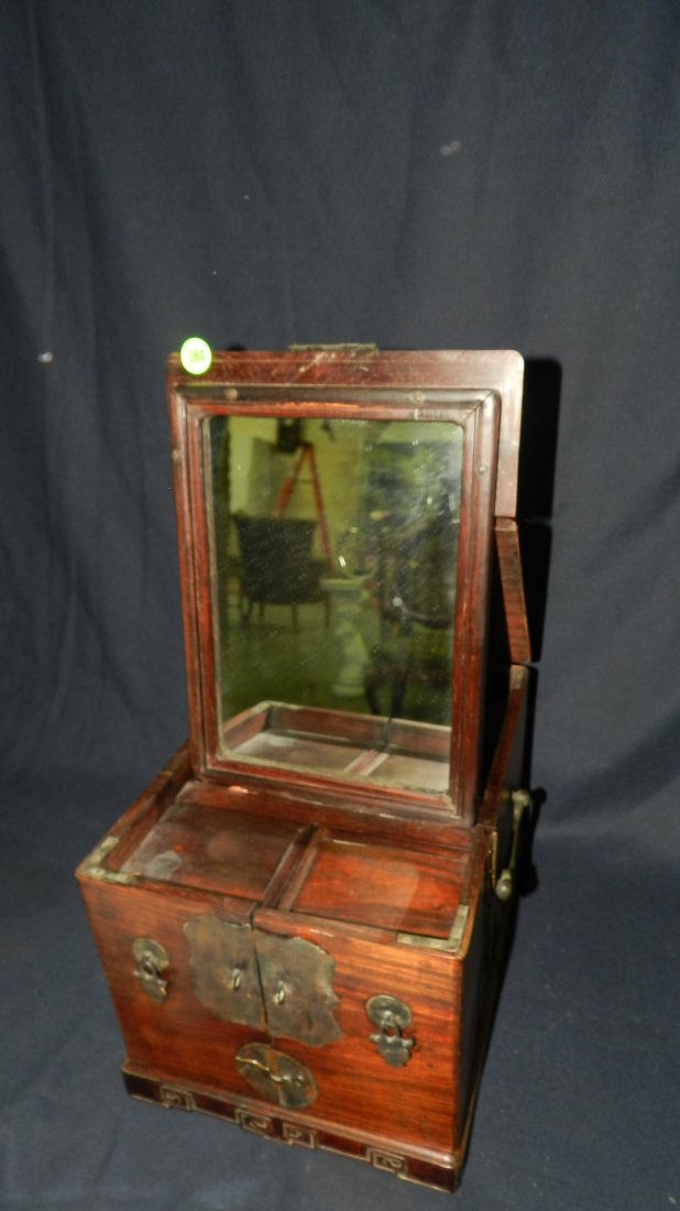 Antique Chinese table top jewelry box with pop up: Antique Chinese table top jewelry box with pop up mirror, COND VG
