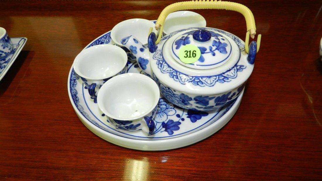 small Asian porcelain blue and white mini tea set, cond: small Asian porcelain blue and white mini tea set, cond VG