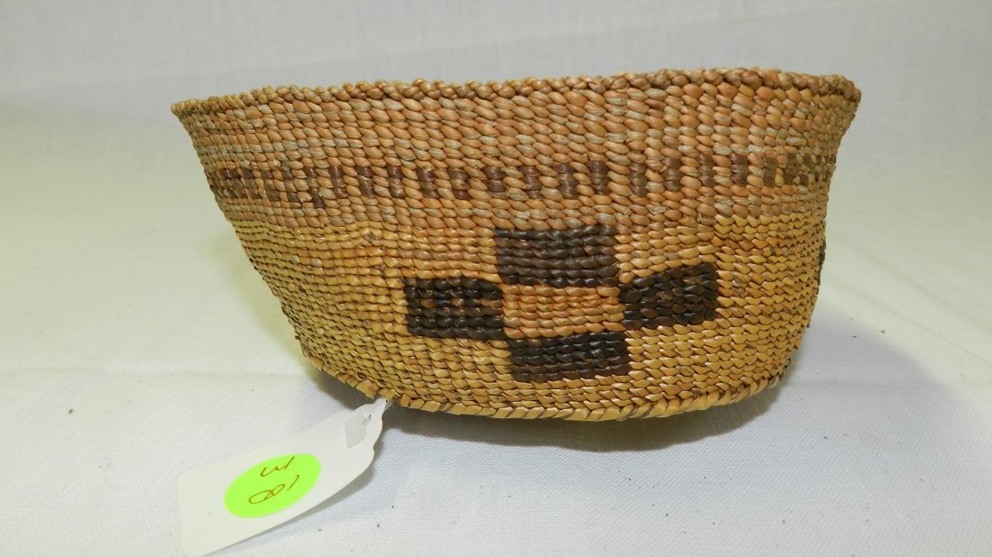 nice Native American hand woven basket, Klammath Modoc,: nice Native American hand woven basket, Klammath Modoc, cond VG