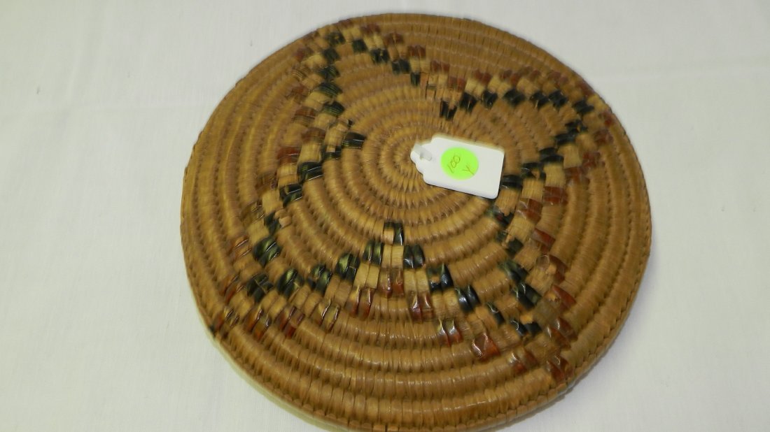 nice Native American hand woven Thompson River lid for: nice Native American hand woven Thompson River lid for basket, cond G, minor loss on edge