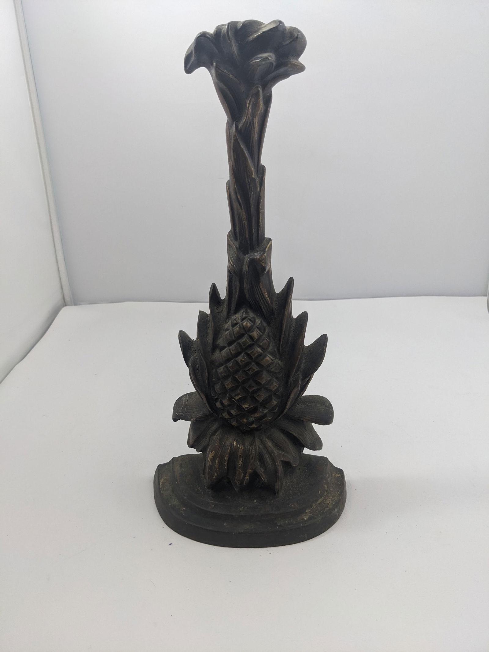 Brass Pineapple Door Stop (1 of 4)