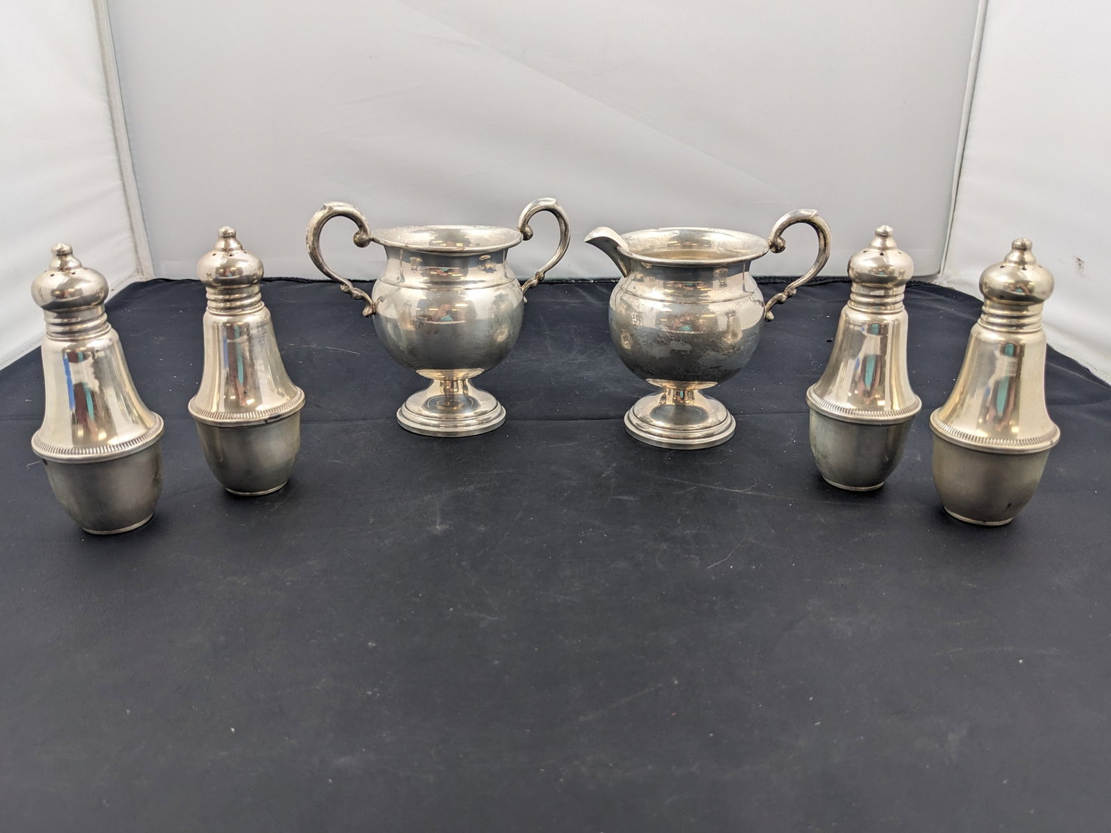 Weighted Sterling Lot Cream and Sugar and 2 Pairs Salt and Pepper: Weighted Sterling Lot Cream and Sugar and 2 Pairs Salt and Pepper weight 700 Grams
