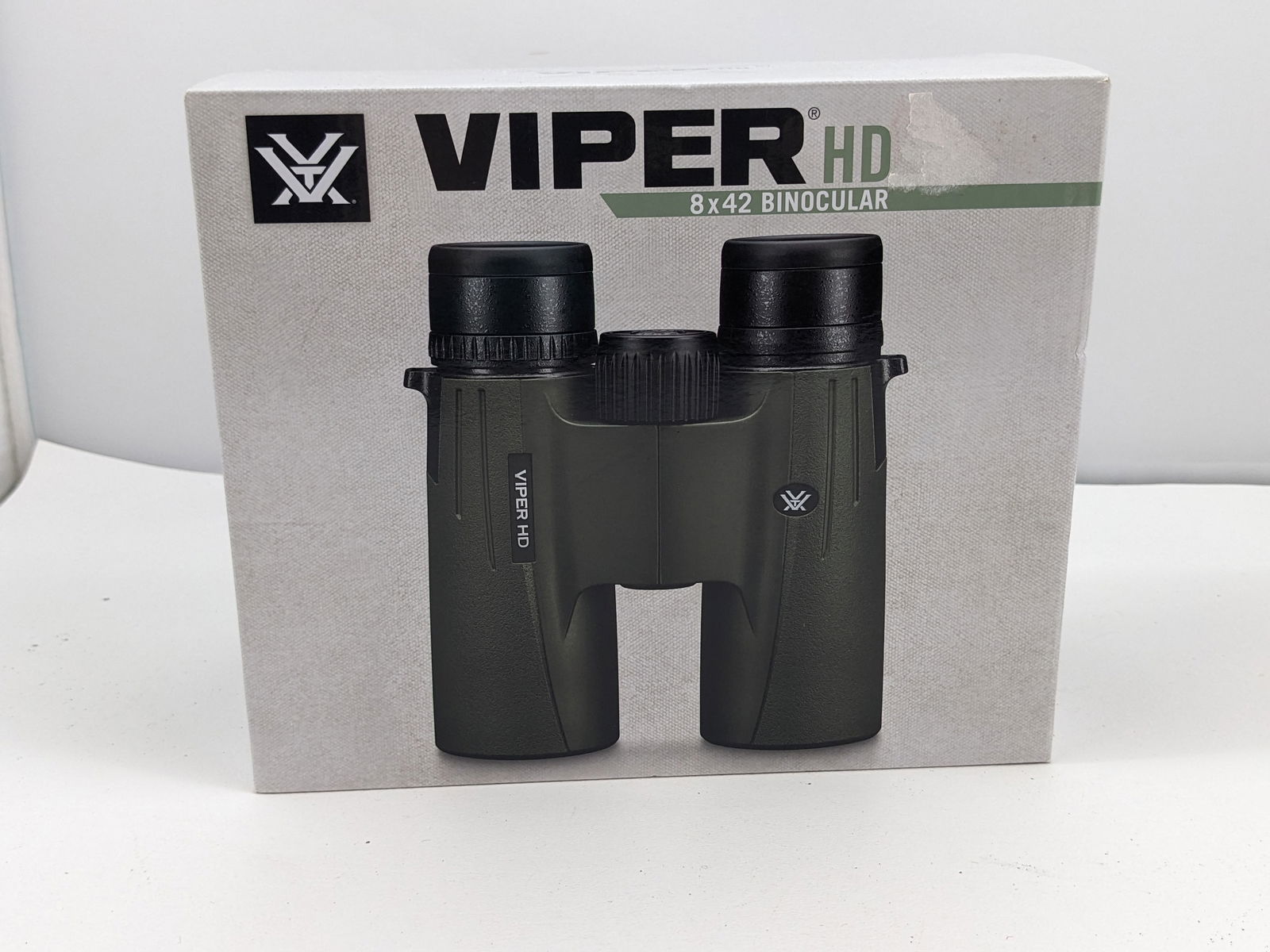 Viper HD 8x42 Binocular (1 of 9)