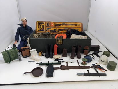 GI Joe 1964 Figure and many Accessories: GI Joe 1964 Figure and Many Accessories