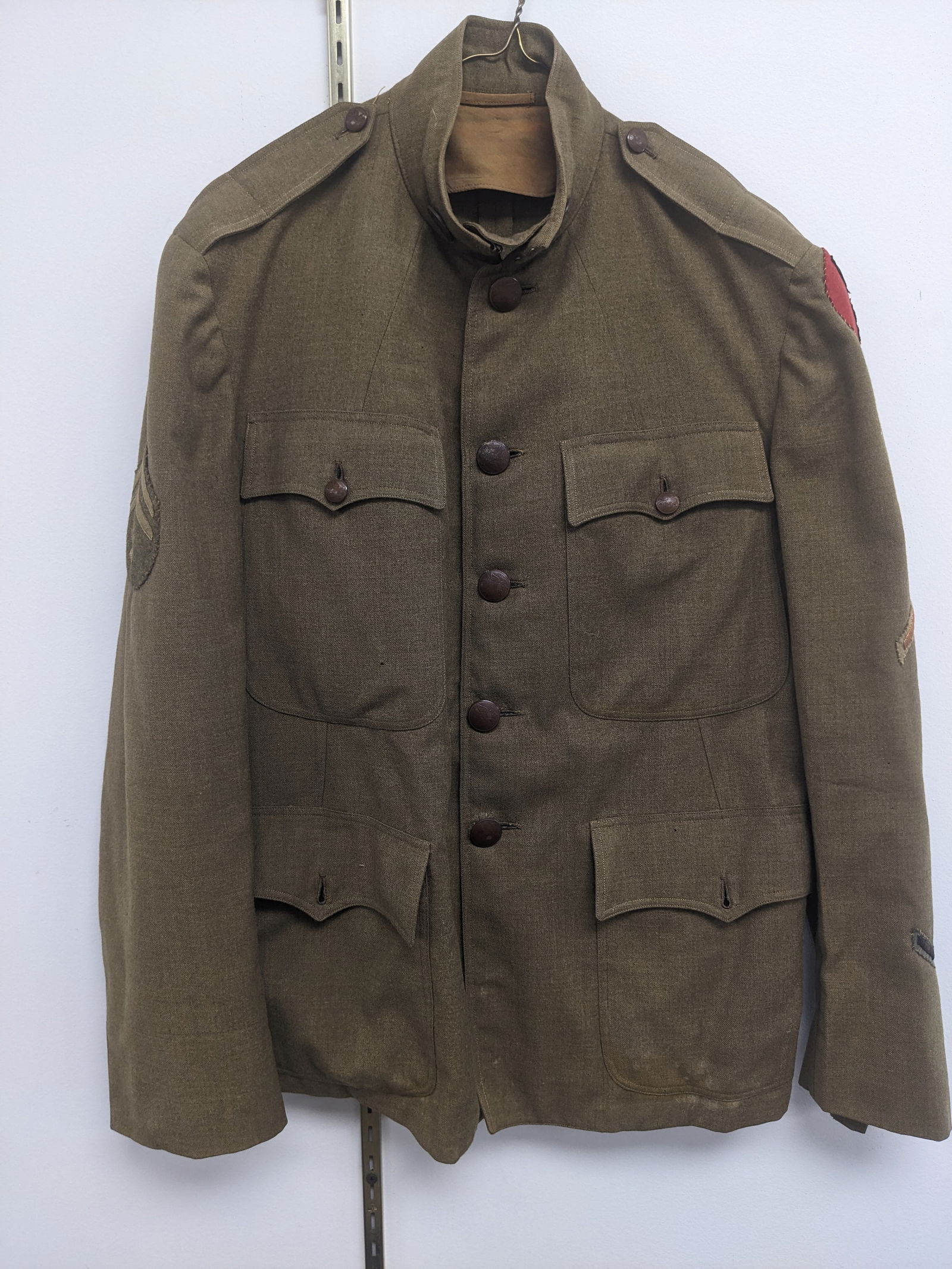 U.S.Army WWII uniform Jacket and Pants,Buttons: U.S. Army WWII uniform Jacket and Pants, Buttons