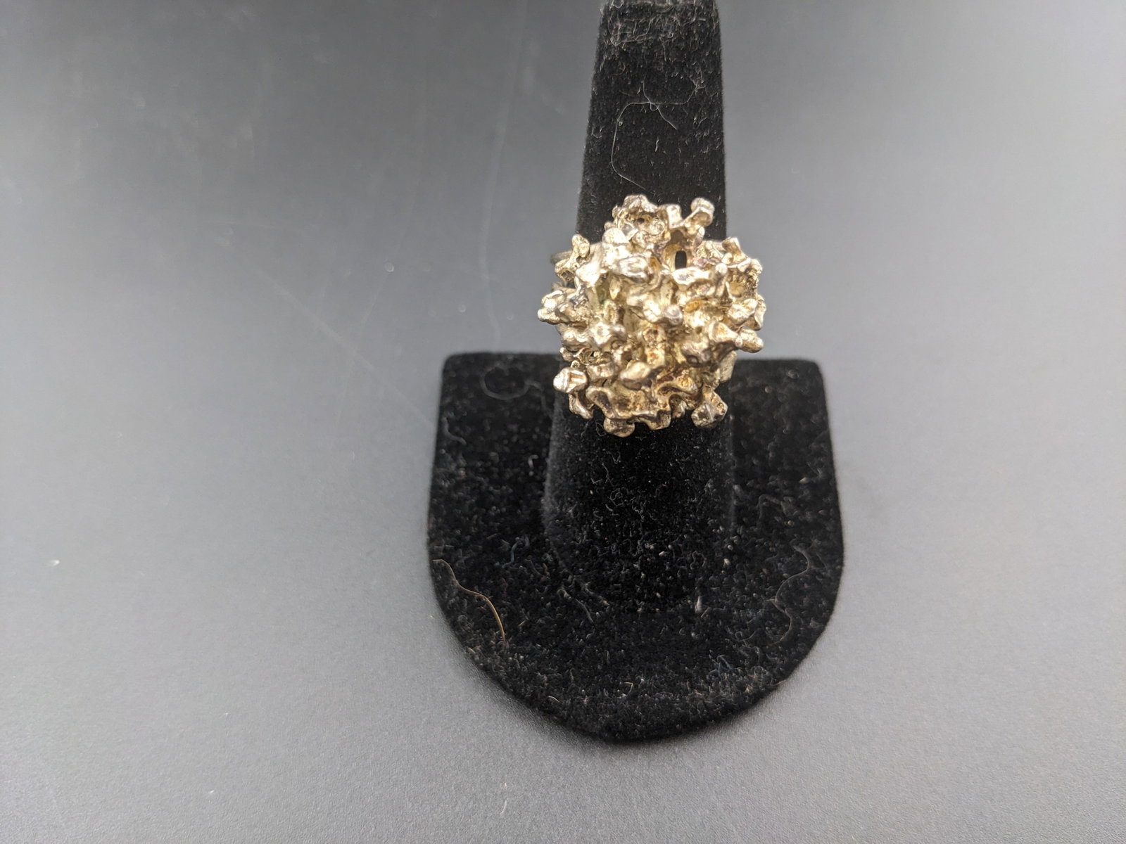 Brutalist Cocktail Ring: Size 8 Brutalist Cocktail ring. Likely pewter.