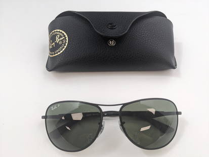 Ray Ban Polarized Sunglasses and Case: Ray Ban Polarized Sunglasses RB 3519 006/9A 59 15 135 3 P