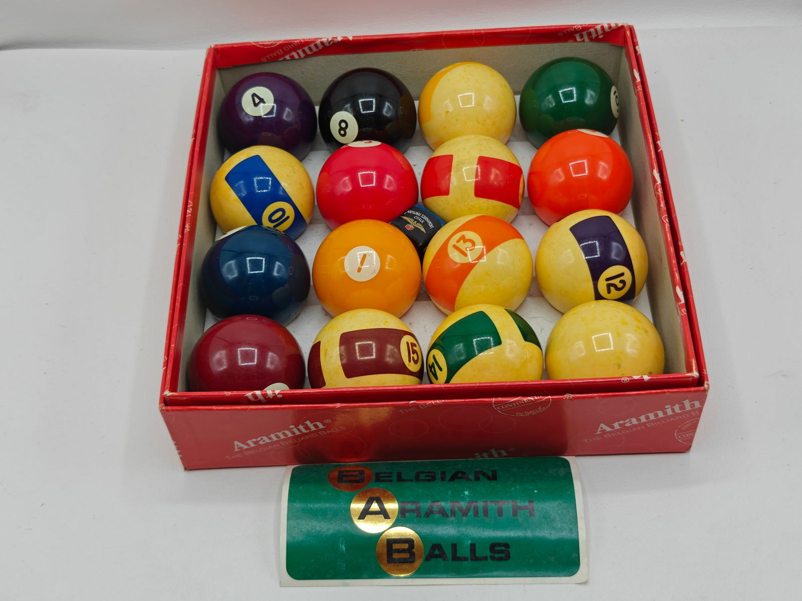 Belgian Aramith Billiard Balls (1 of 6)