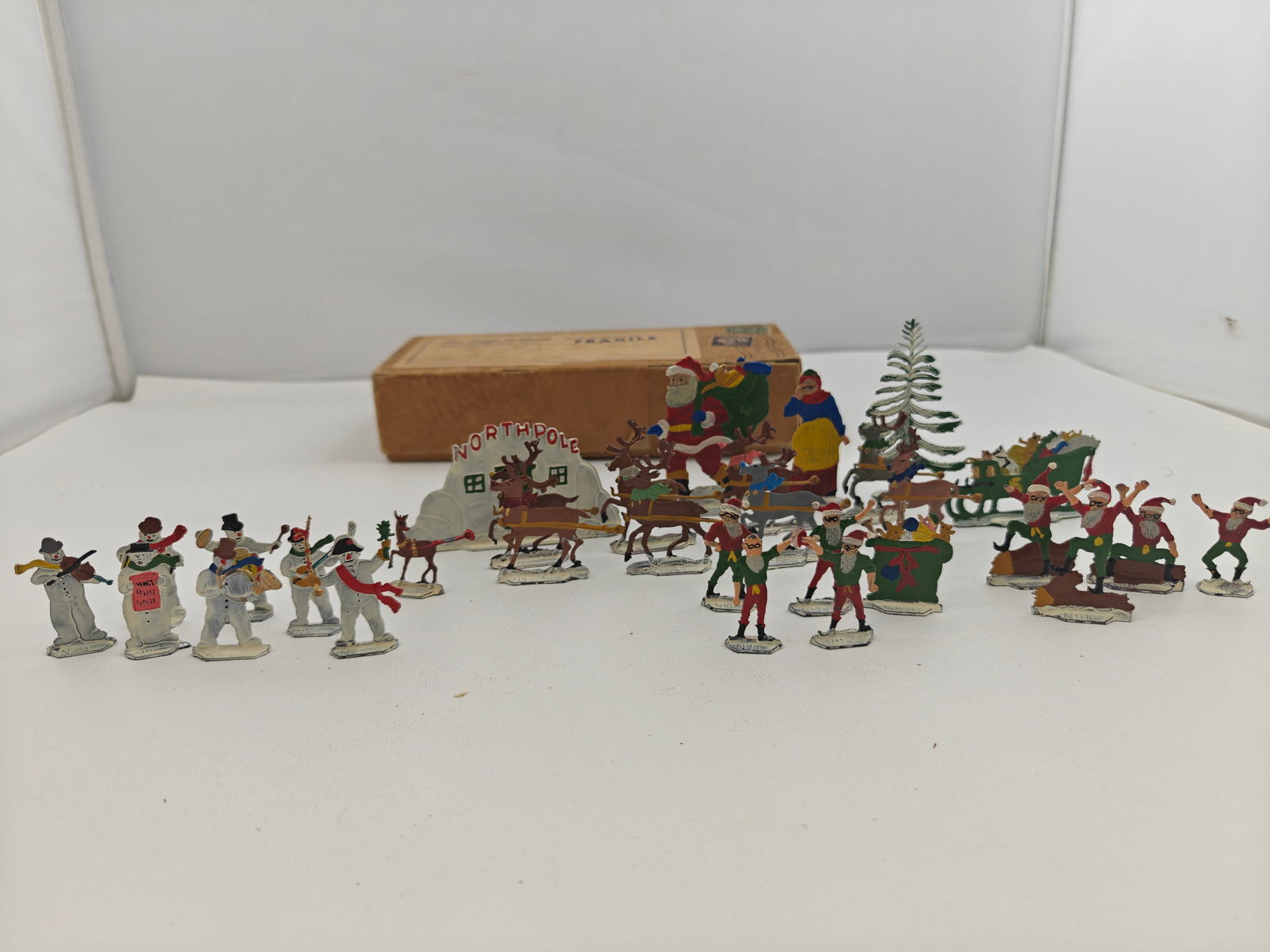 Hans Heinrichsen Flat Lead Christmas Figures, Zinnfiguren (1 of 11)