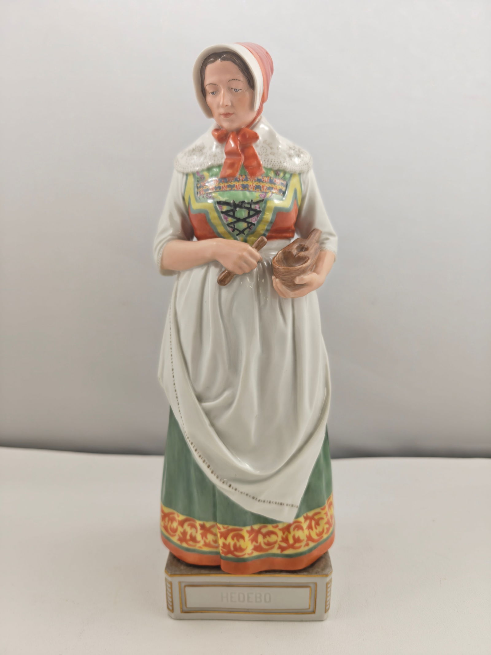 Royal Copenhagen Porcelain Figurine “Hedebo” Danish Peasant Woman, Carl Martin-Hansen (1 of 11)