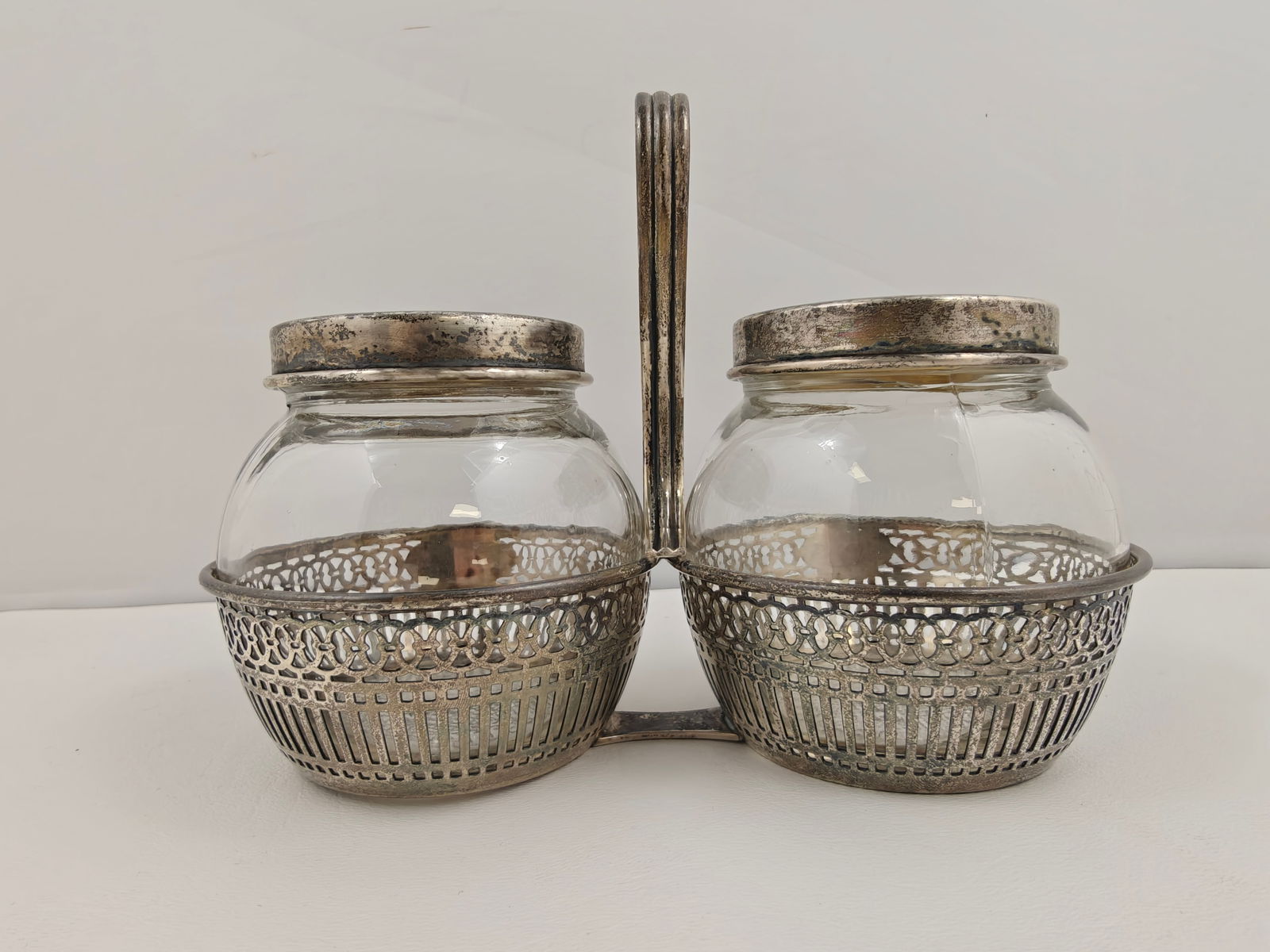 Pair of English Sterling Silver and Glass Condiment Jars, Silver weight 243g (1 of 7)