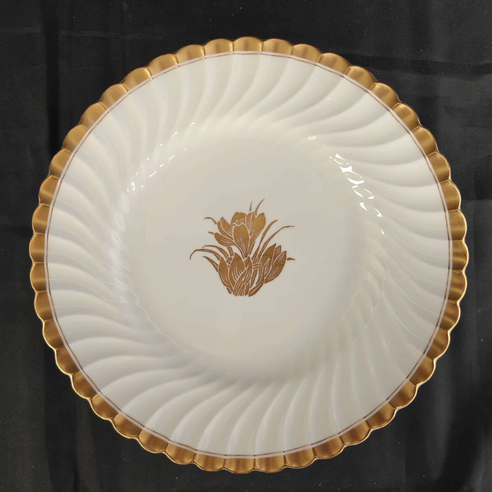 Set of 8 Minton for Tiffany & Co. Porcelain Plates, Pattern H4765 (1 of 4)