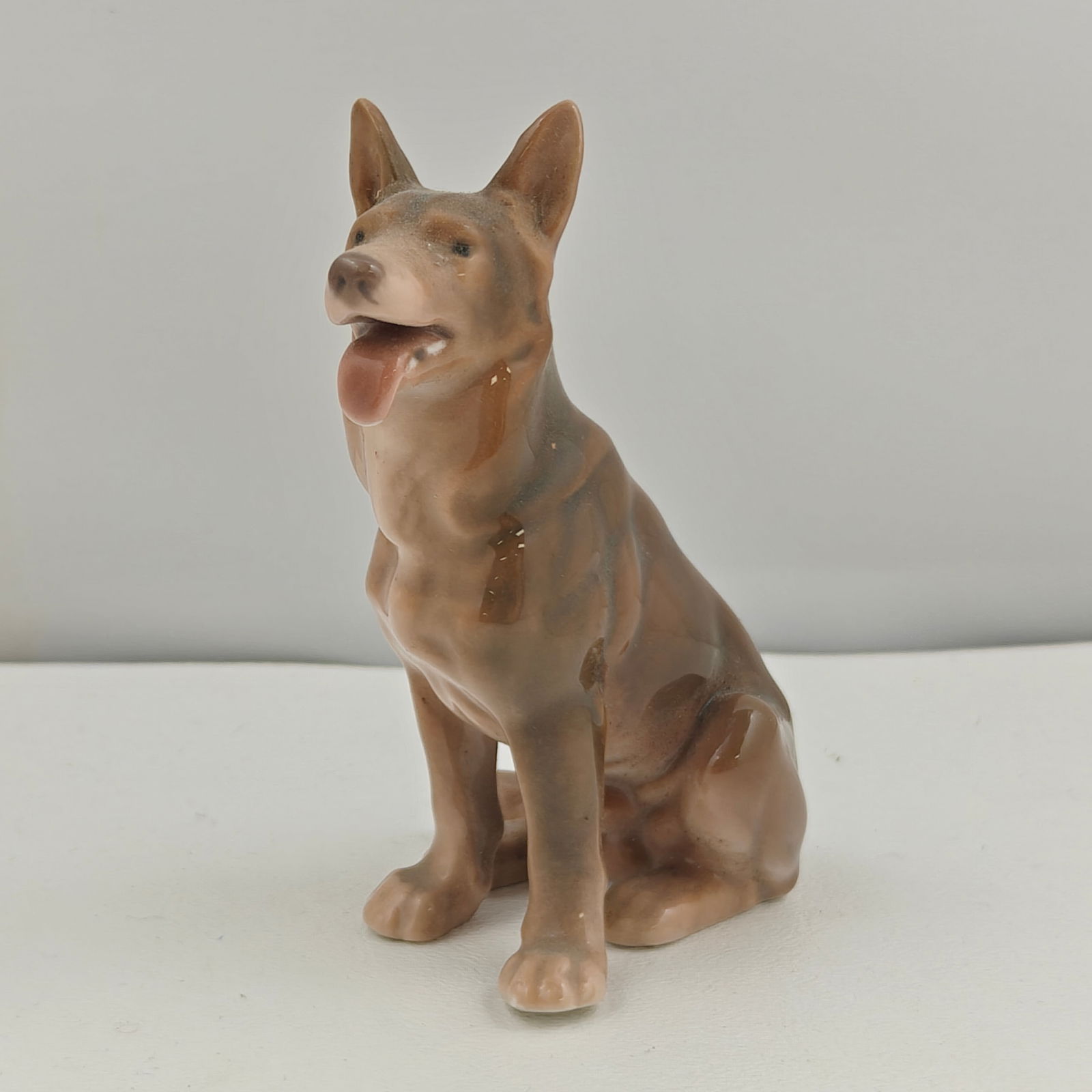 Bing & Grondahl German Shepherd Porcelain Figurine #2197 by Svend Jespersen (1 of 4)