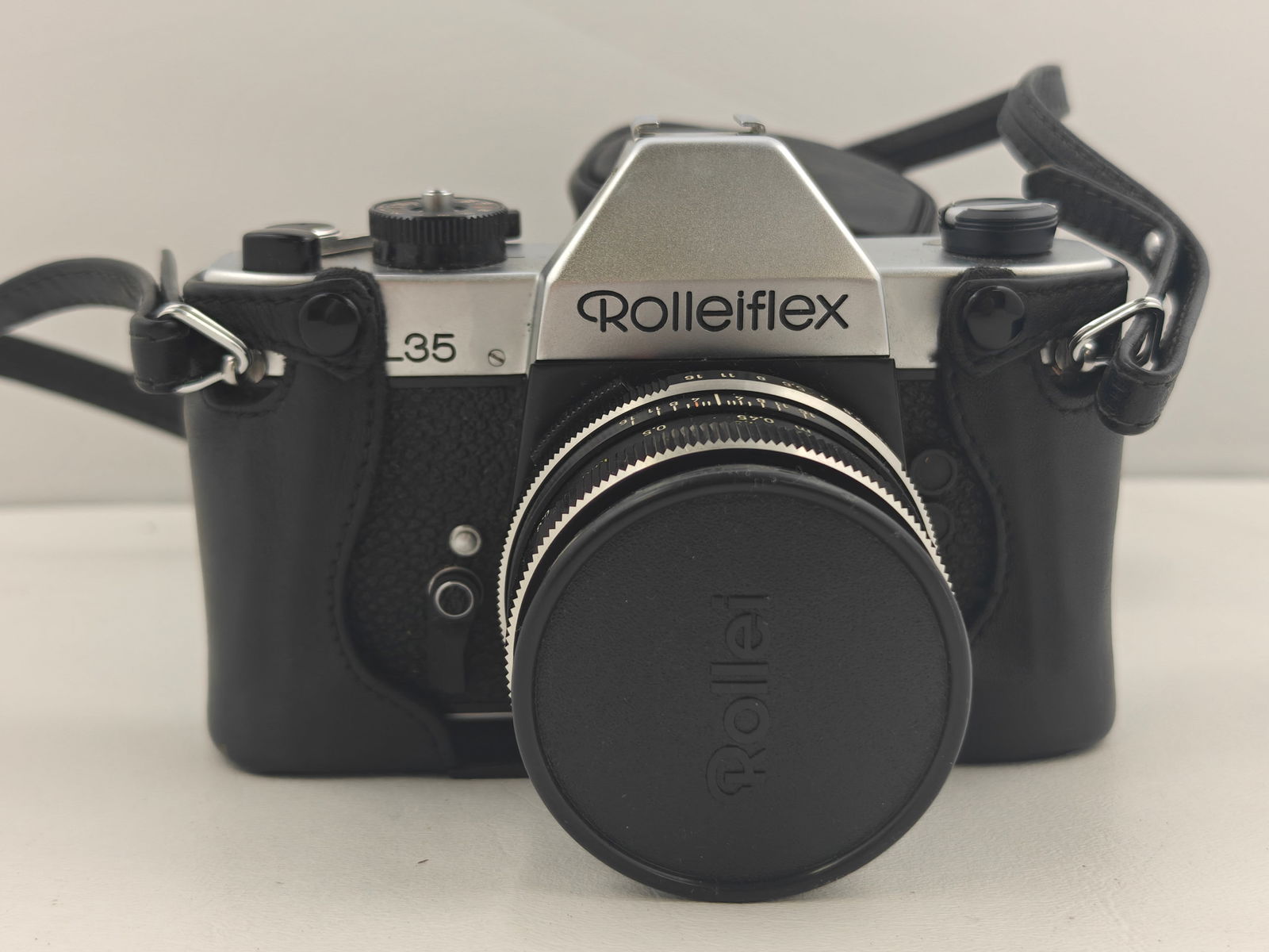 Rolleiflex SL35 Film Camera with Case (1 of 5)