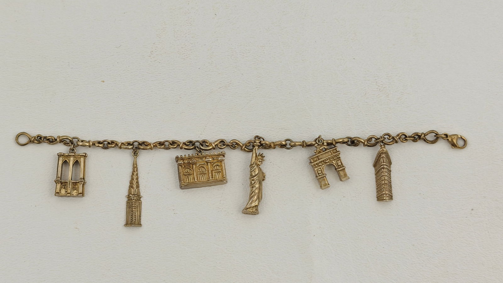 MMA Sterling Silver New York City Landmark Charm Bracelet (1 of 5)
