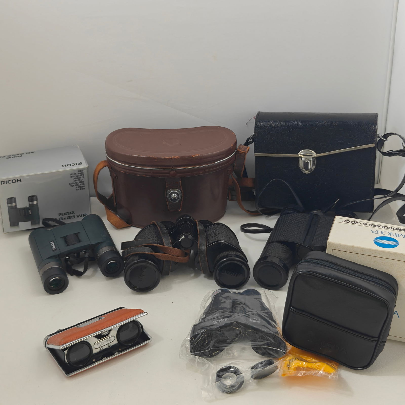 Binoculars Lot of 5 - Ricoh, Minolta, Seefar, Pentax, and Nikon (1 of 14)